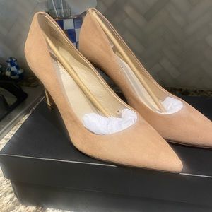 Kenneth Cole Riley Suede Pump-7